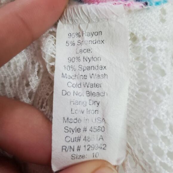 Btween size 10 girls floral tank top with crochet lace bottom and back - Picture 7 of 7